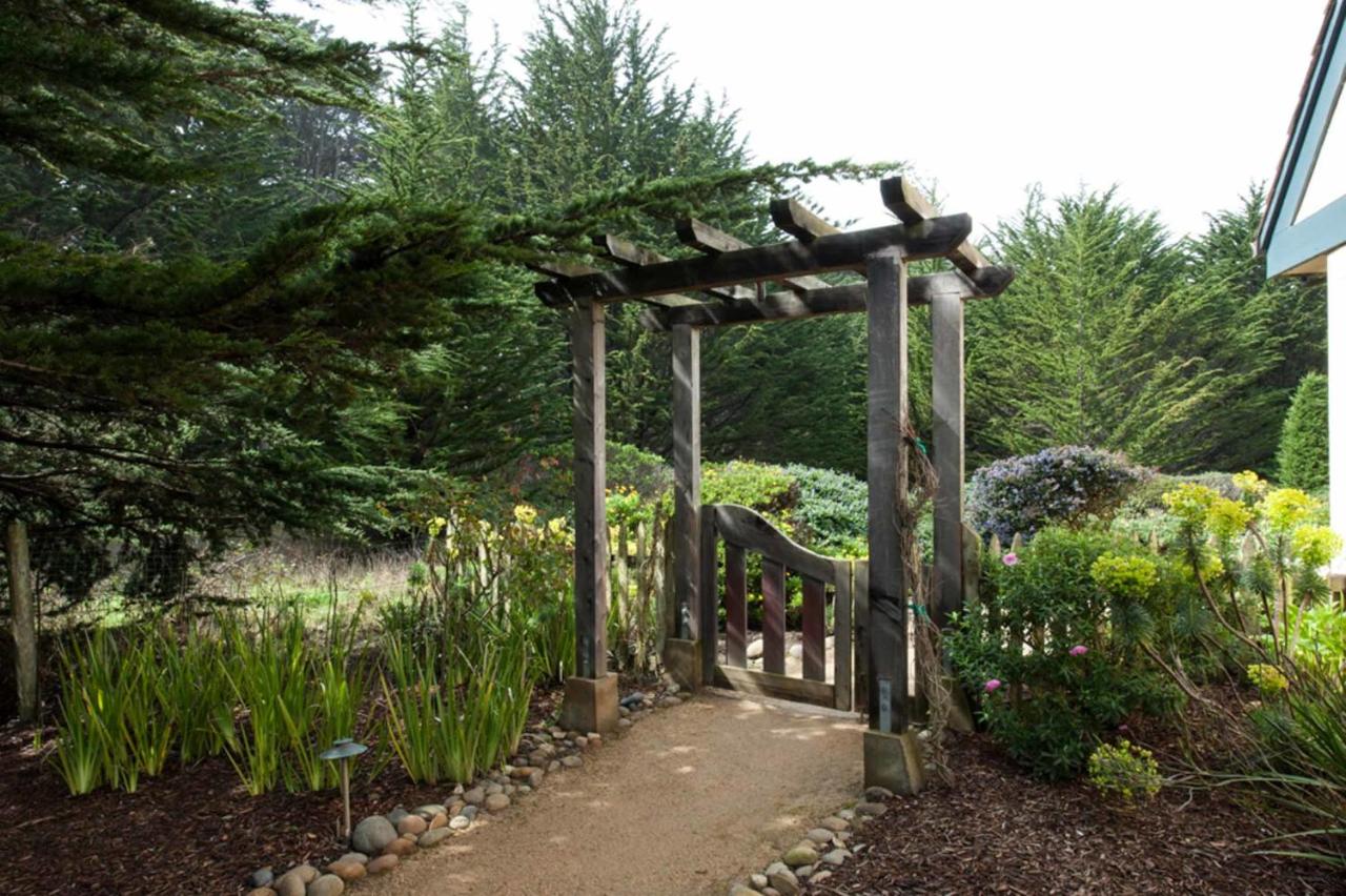 Seal Cove Inn — photo 23