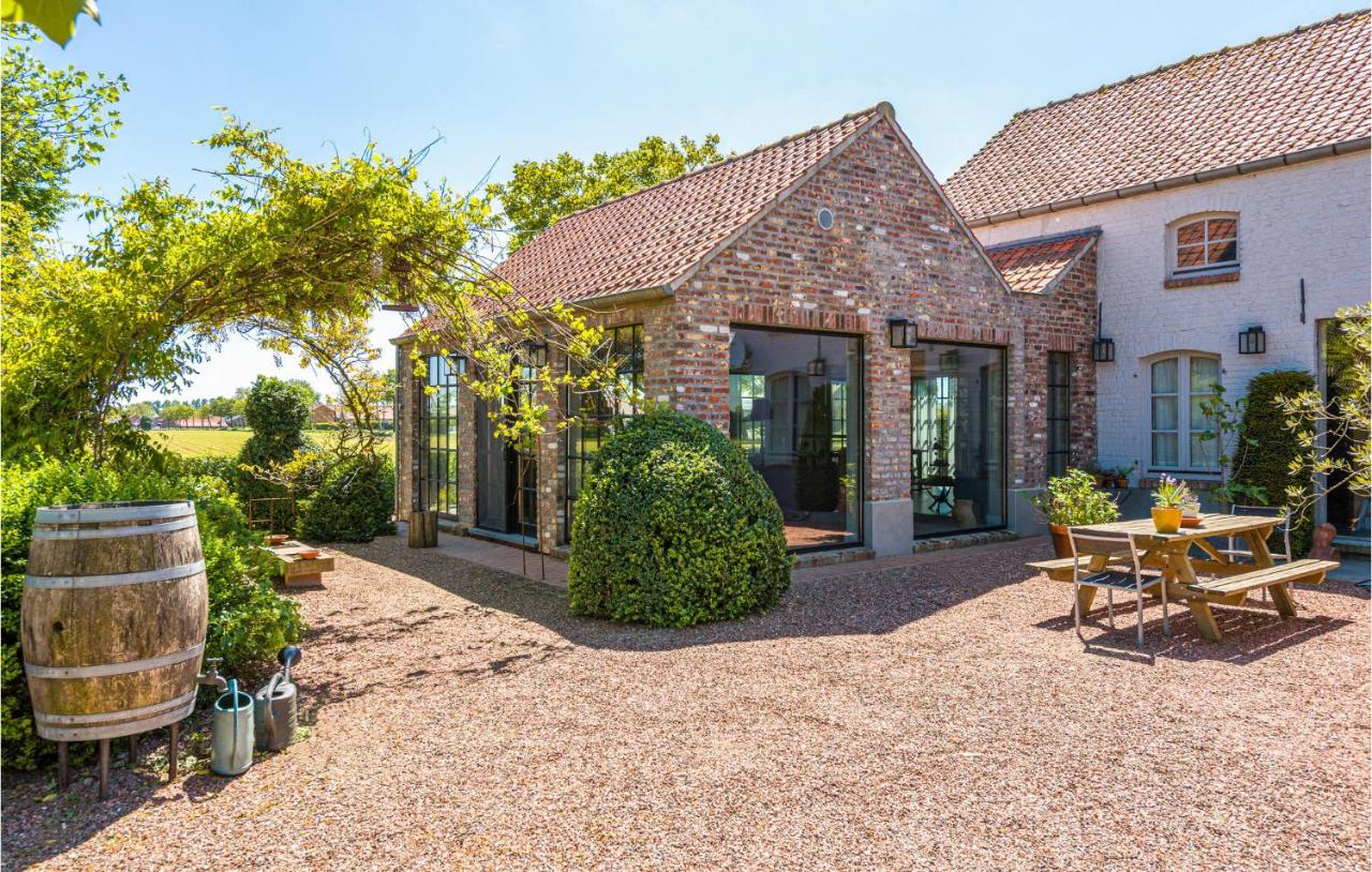Nice home in Wijtschate w/ WiFi and 3 Bedrooms photo