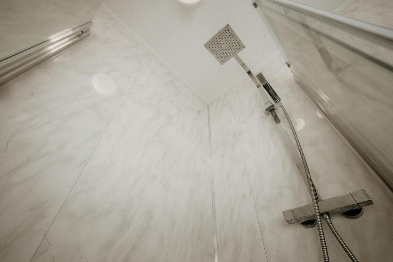 Elthorne Luxury Apartments - Uxbridge photo