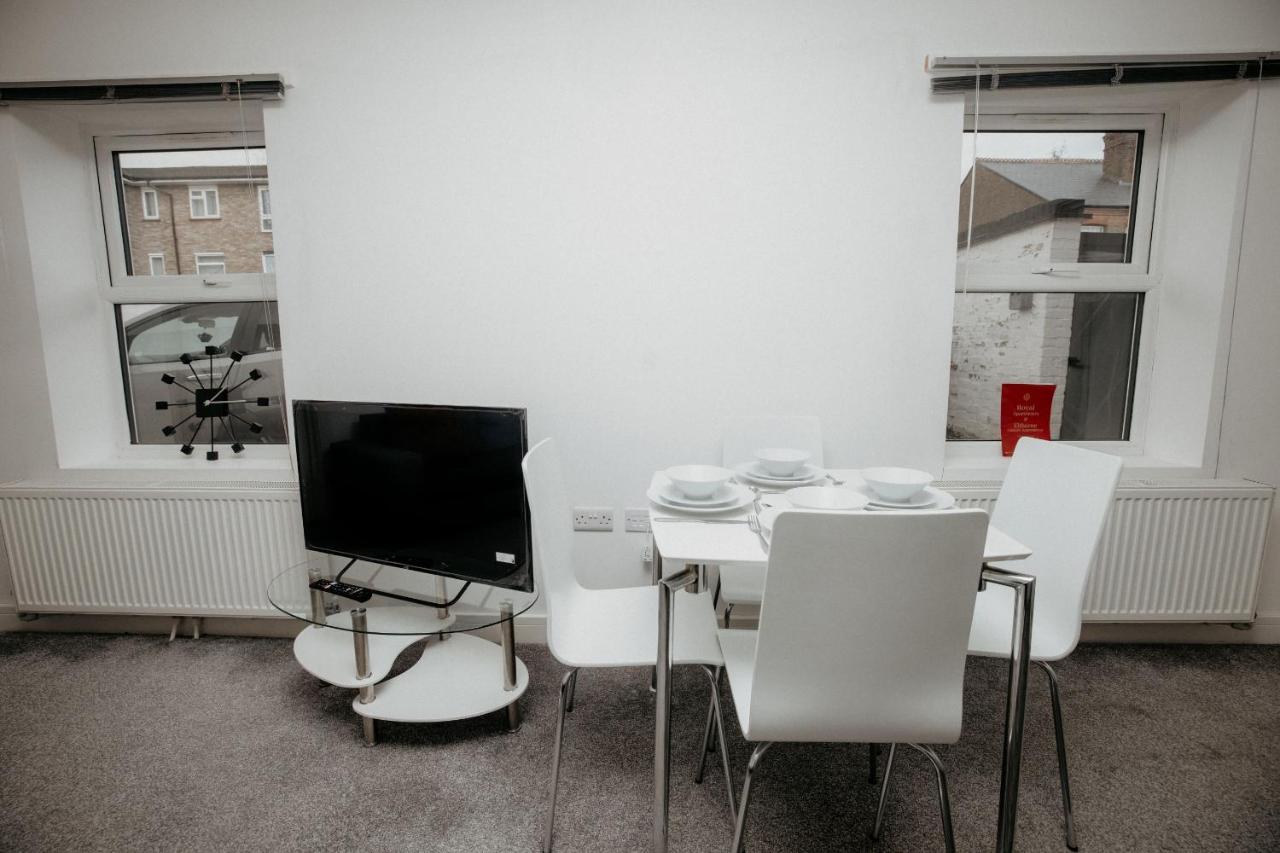 Elthorne Luxury Apartments - Uxbridge photo