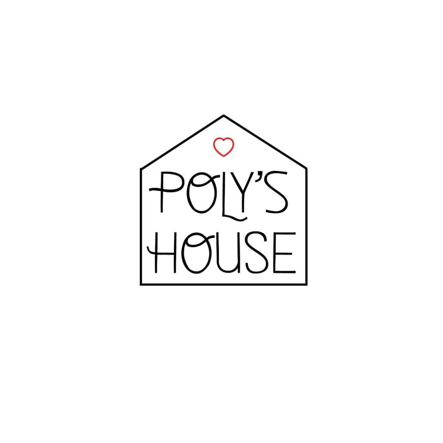 Poly's House photo