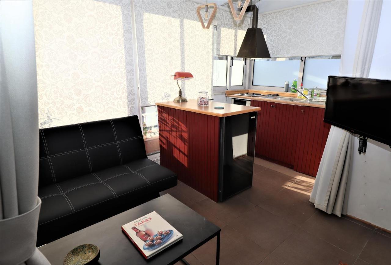 Stunning view private terrace studio @Panormou Metro. - 3