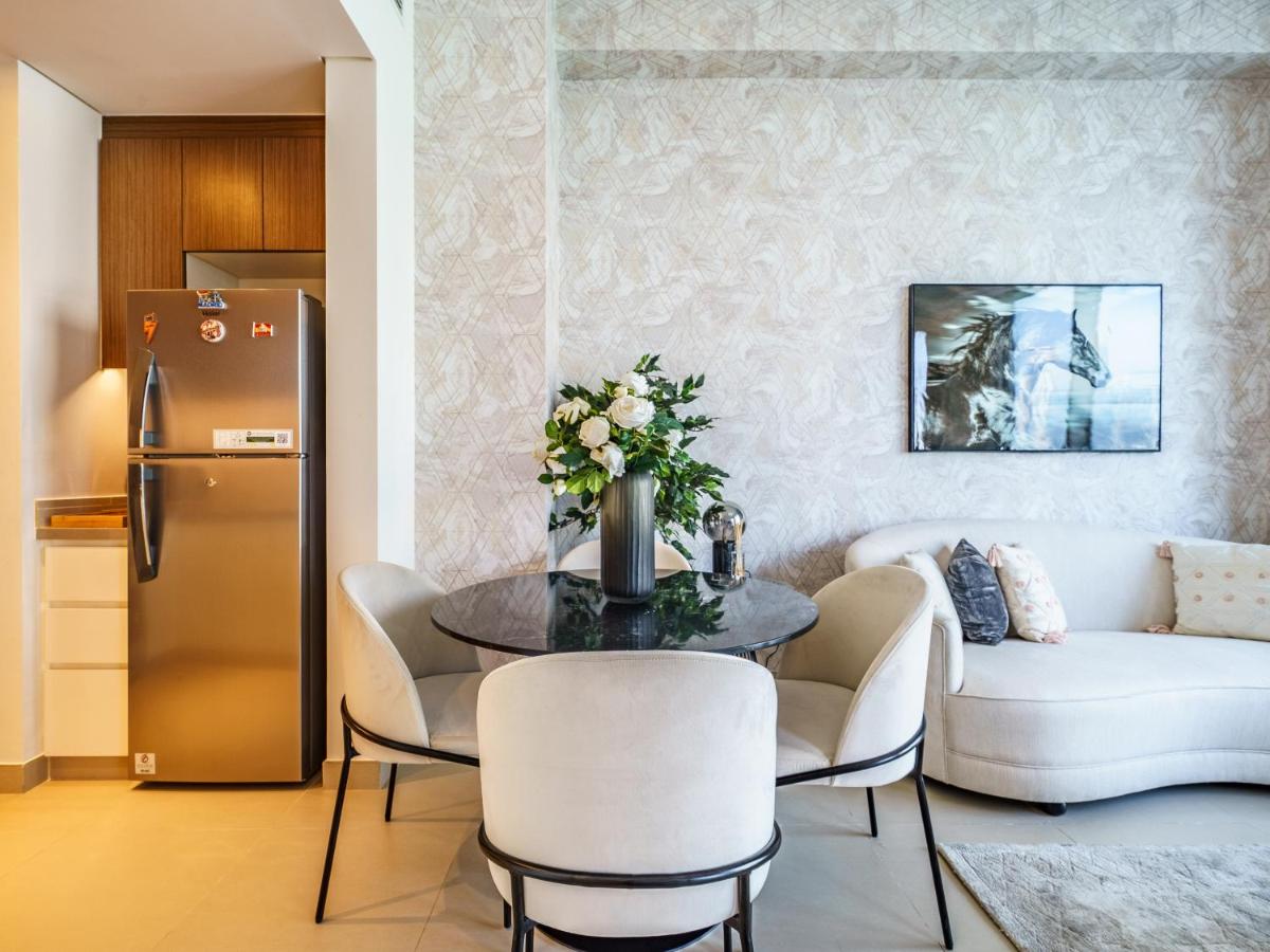 Marvelous 1BR with Beautiful Marina View - 5