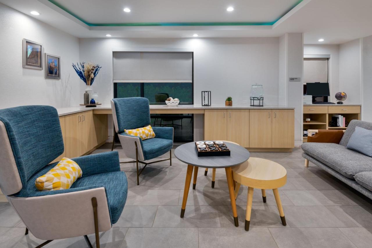 Image: TownePlace Suites Buffalo Airport