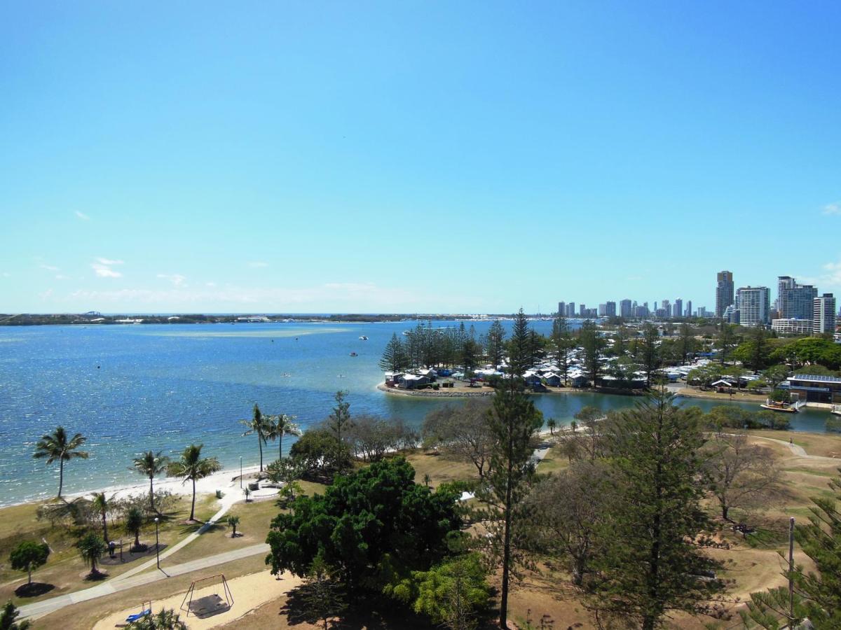 Crystal Bay On The Broadwater photo