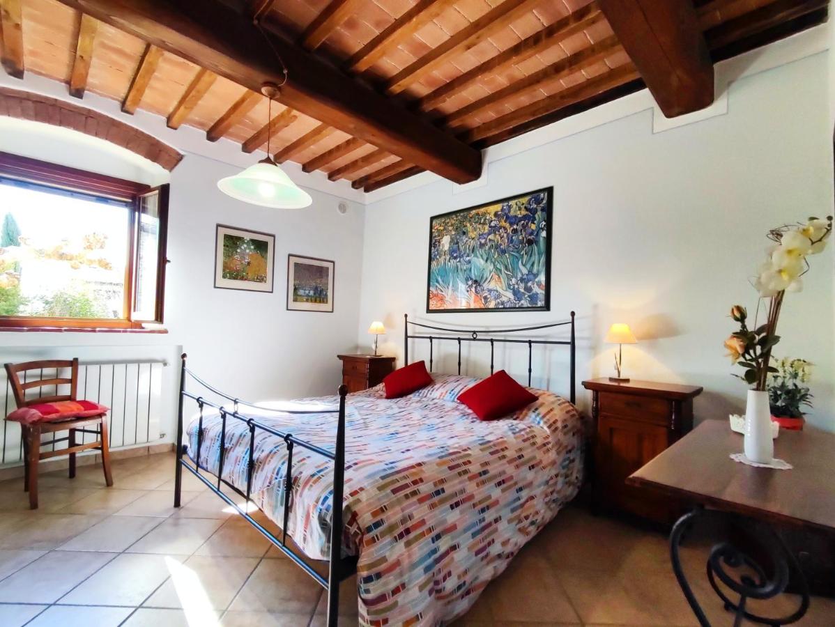 I Girasoli San Gimignano Apartments - 2