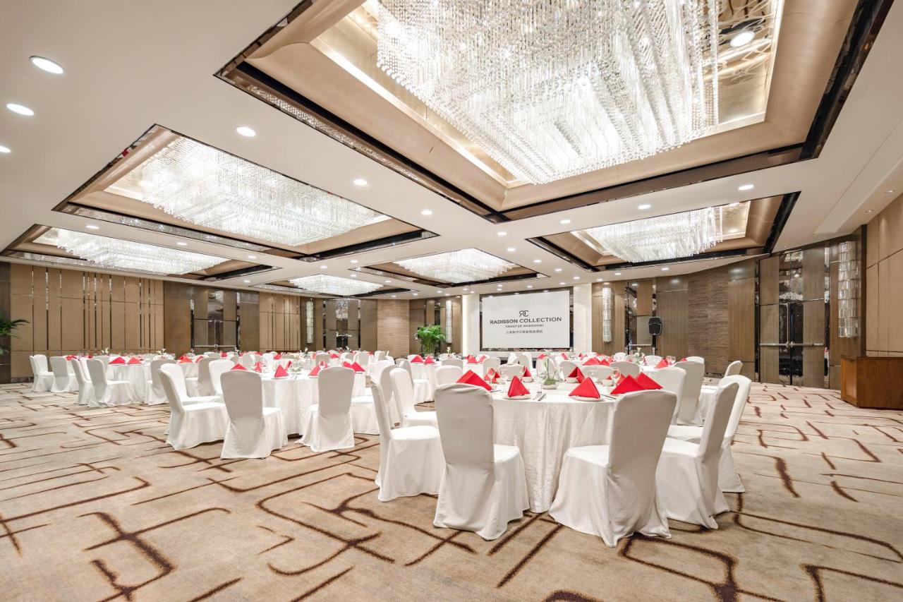 Radisson Collection Hotel, Yangtze Shanghai photo