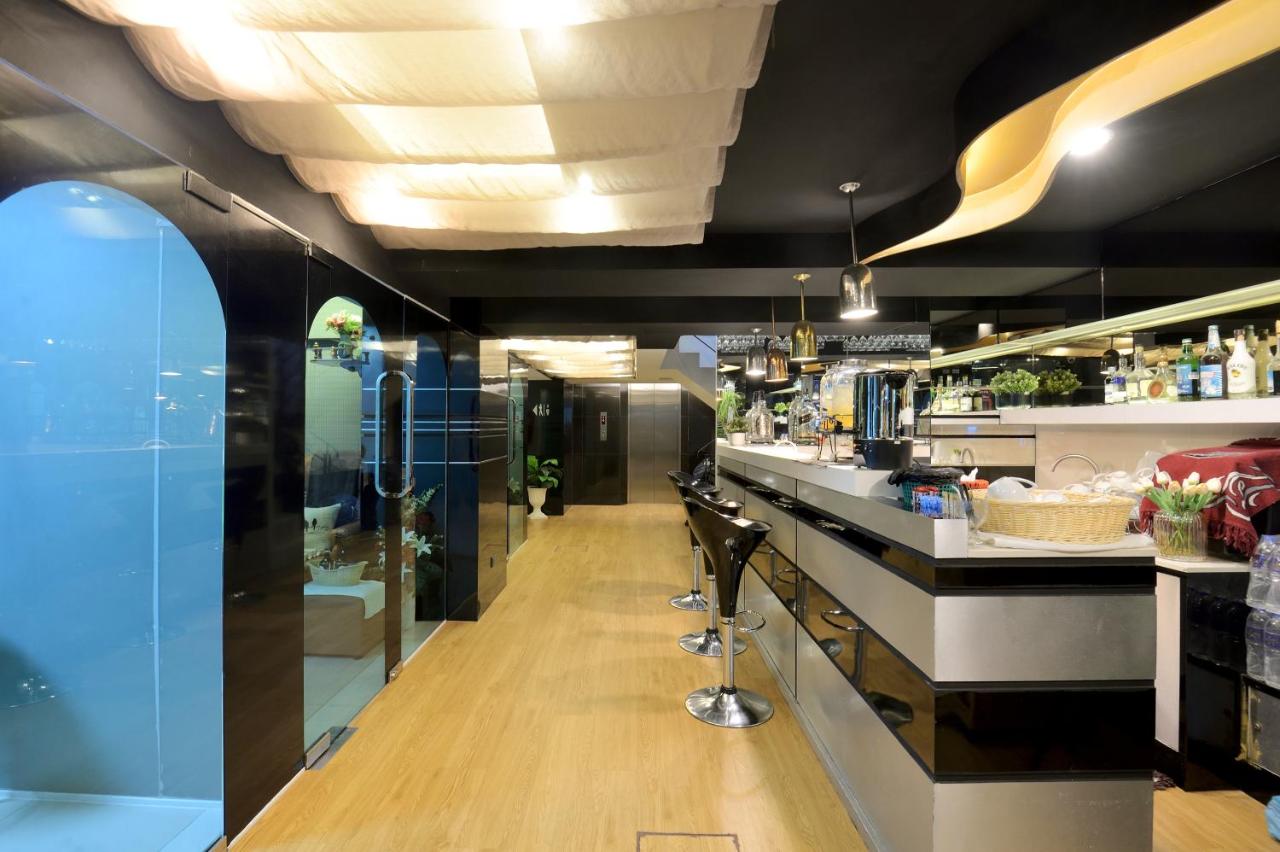 De Lux Bangkok Hotel - 4