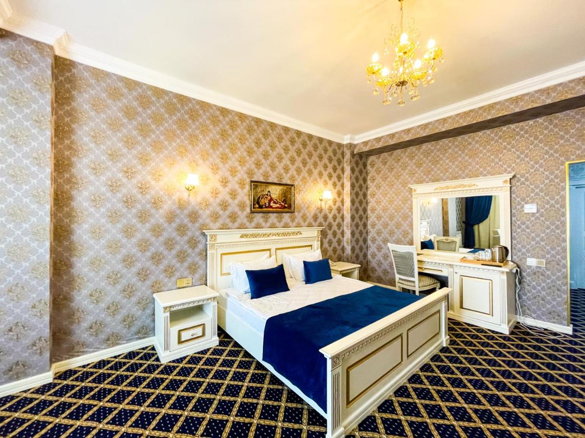 Premier Palace Baku photo