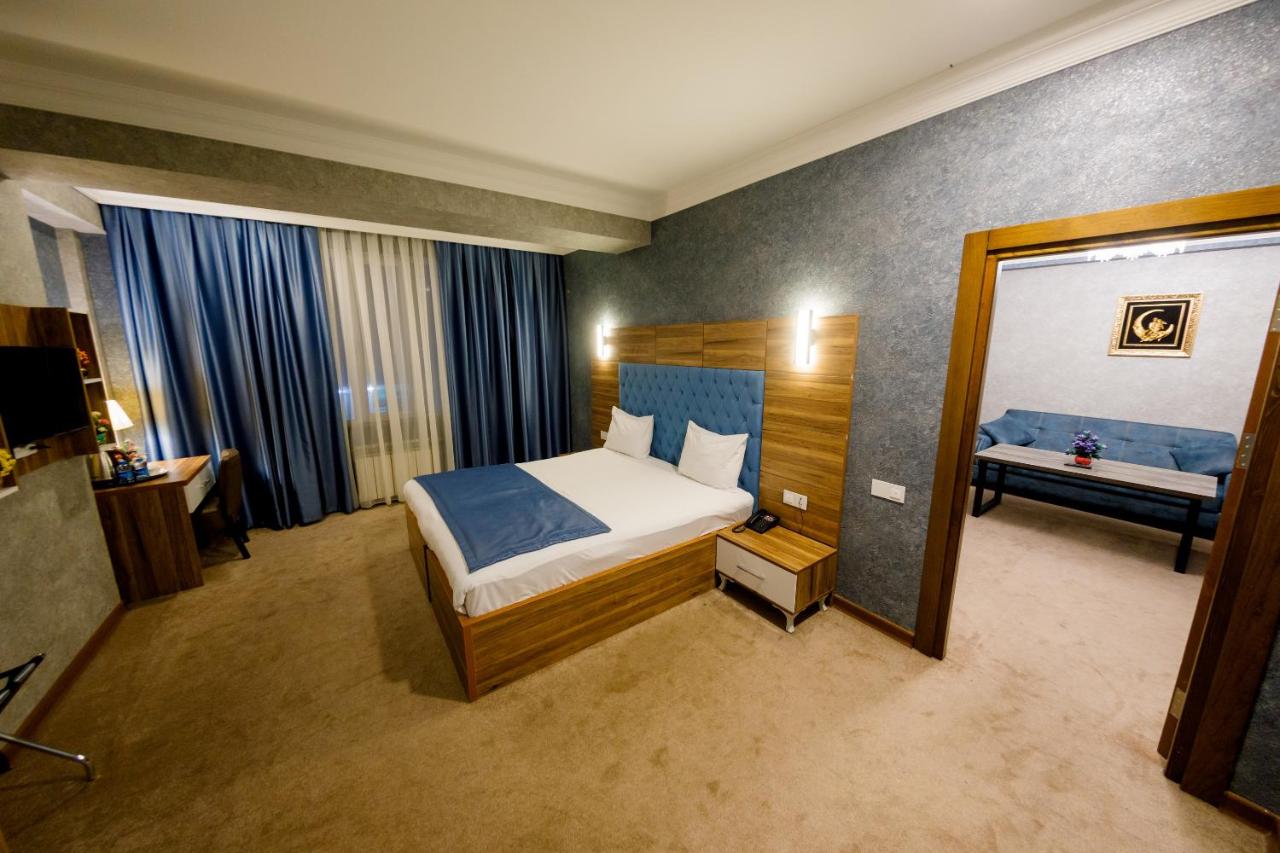 Royal Sapphire Hotel Baku photo