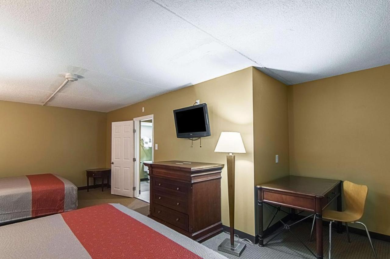 Lonestar Inn & Suites — photo 5