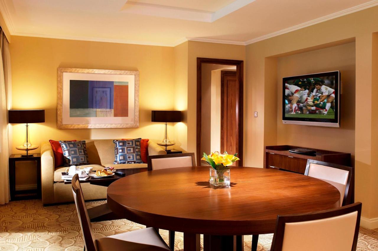 London Marriott Hotel Twickenham photo