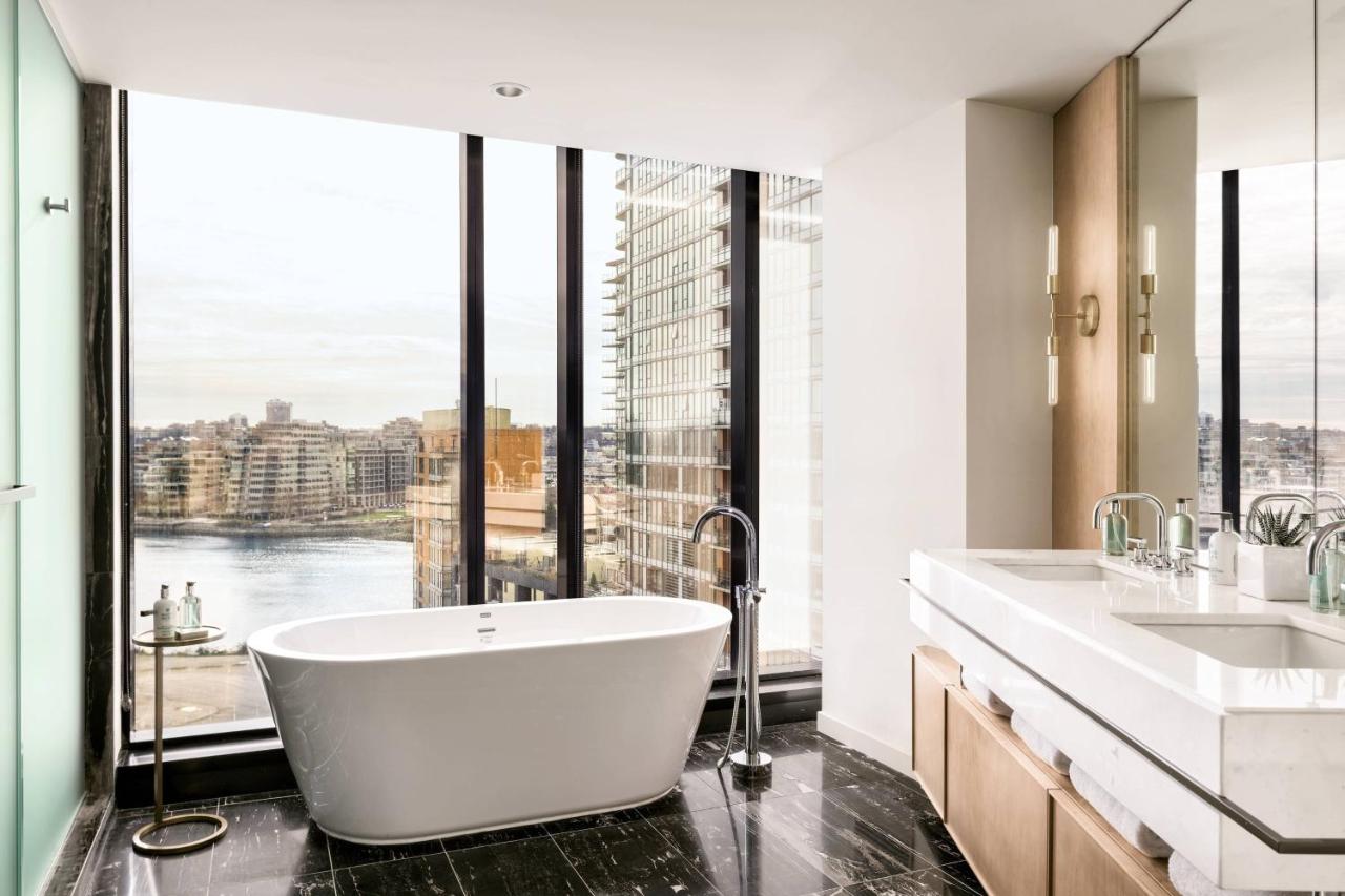 JW Marriott Parq Vancouver photo