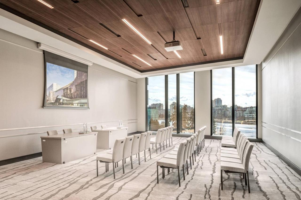 JW Marriott Parq Vancouver photo