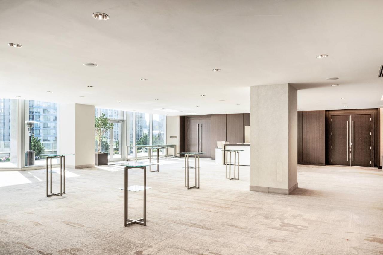 JW Marriott Parq Vancouver photo