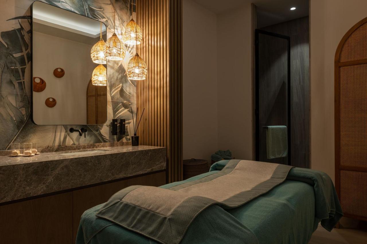 Le Royal Meridien Beach Resort & Spa Dubai photo