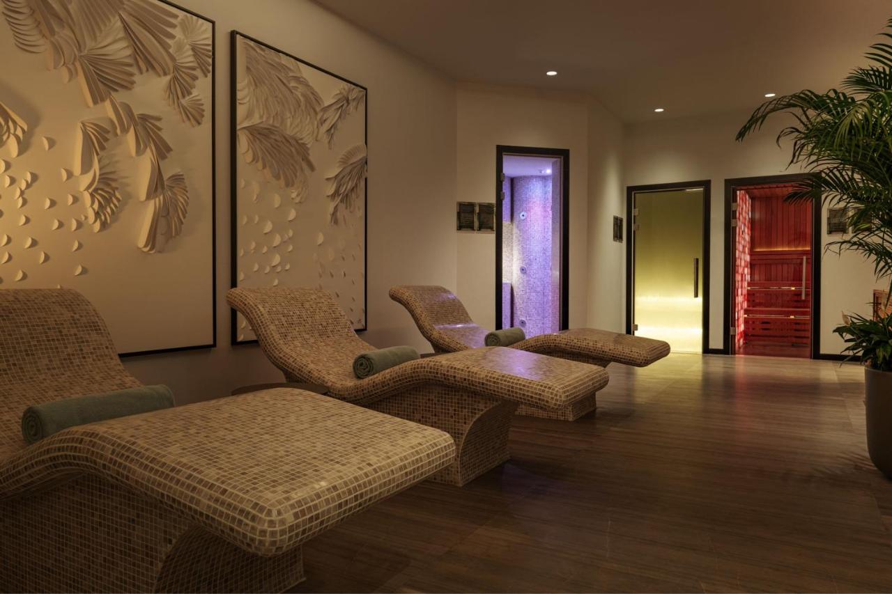 Le Royal Meridien Beach Resort & Spa Dubai photo