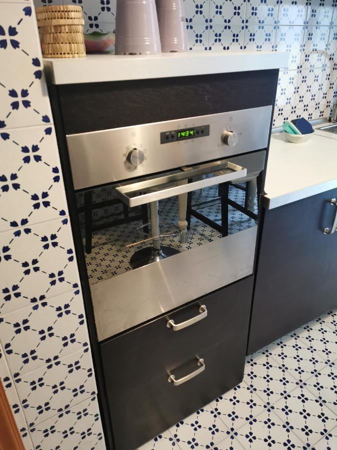 WHITE & BLUE HOUSE - 4