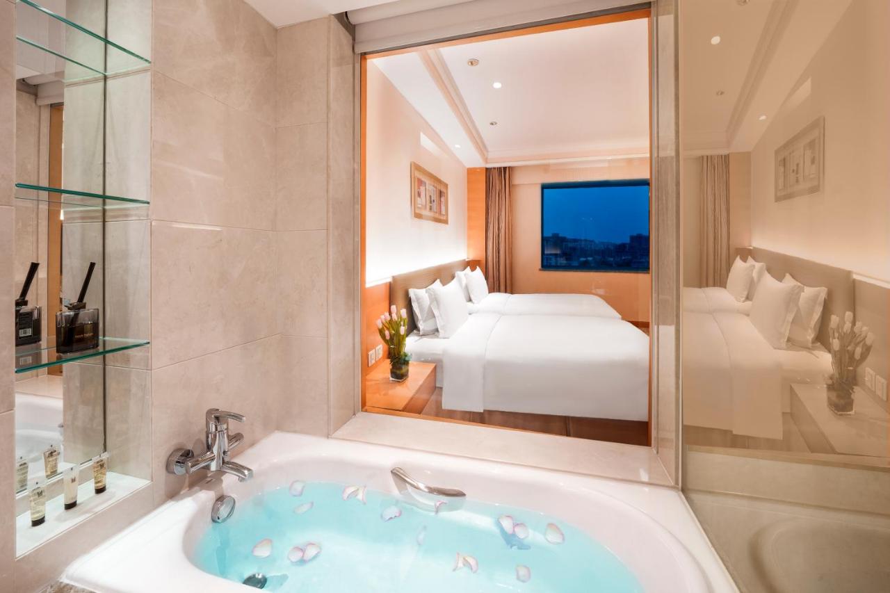 Millennium Hotel Chengdu photo
