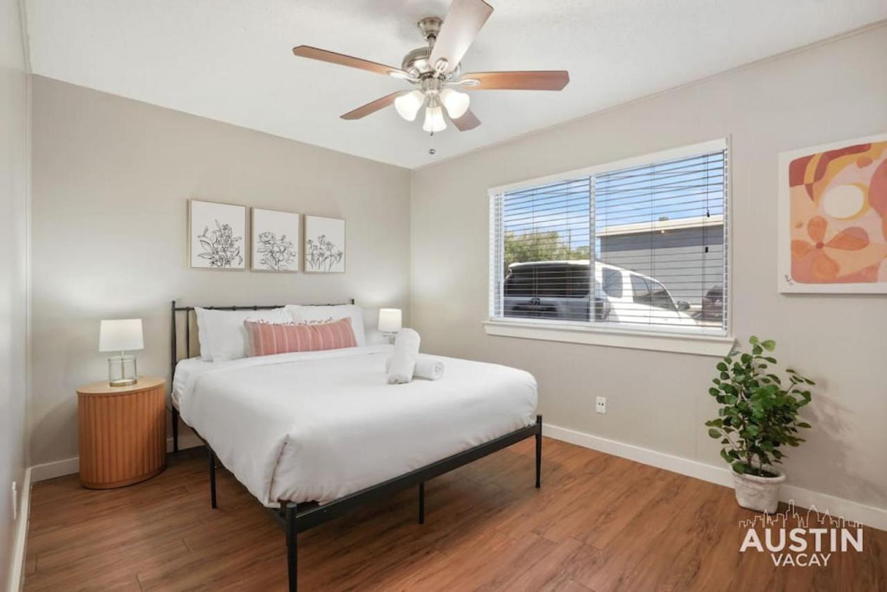 Cook and Gather Around in a Fully Equipped Apartment - 2