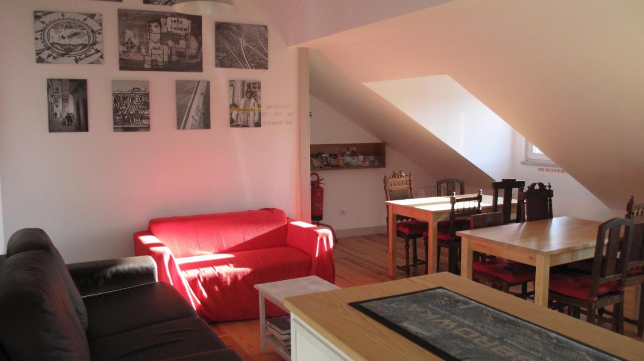 Inn Possible Lisbon Hostel - 4