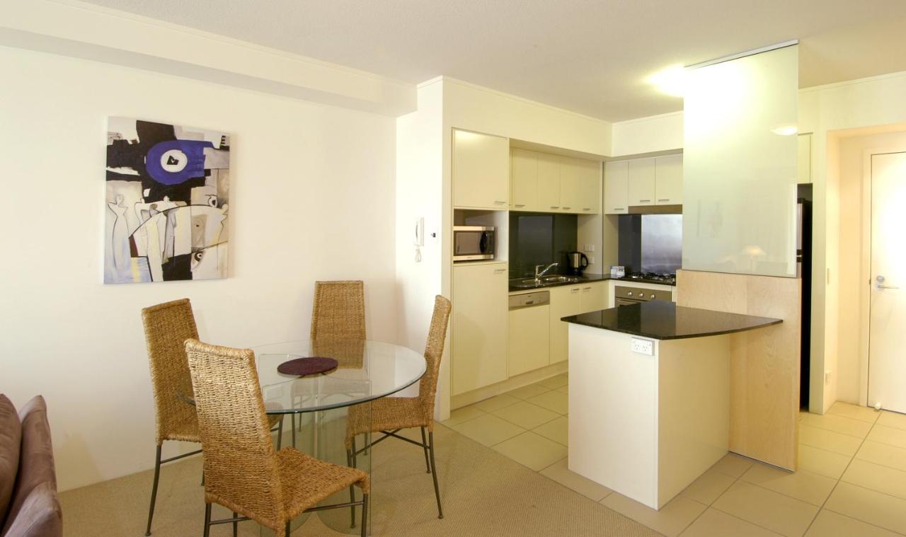 Mantra Broadbeach on the Park photo