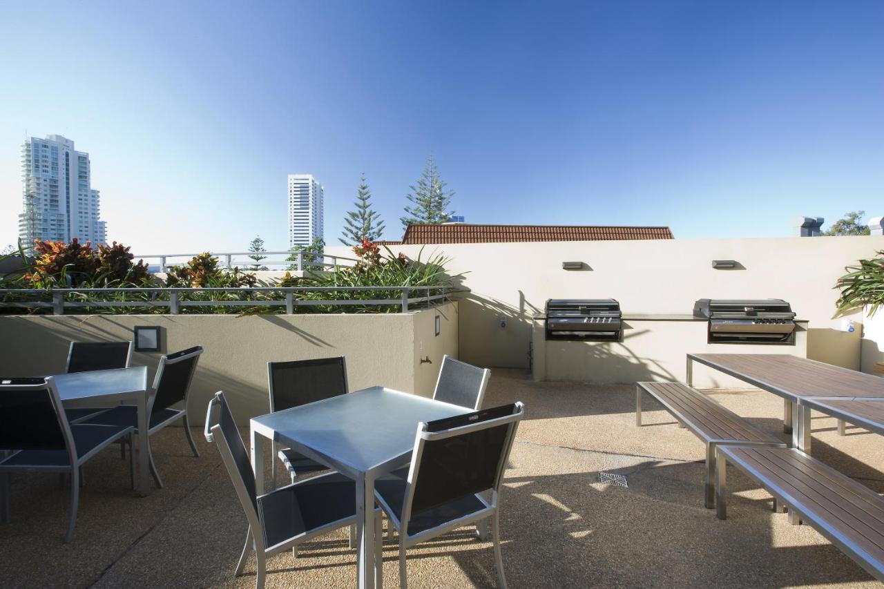 Mantra Broadbeach on the Park photo