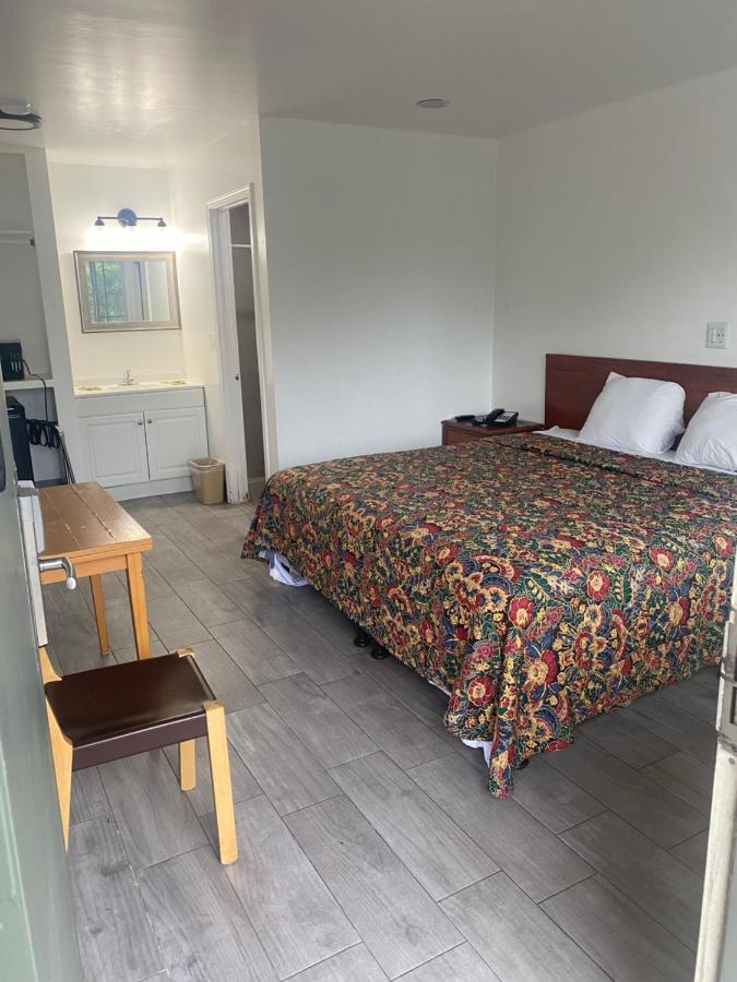 Americas Best Value Inn Thousand Oaks - 4