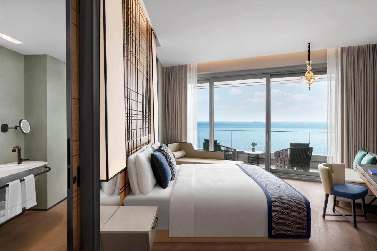 Deluxe King Room with Panoramic Sea View
