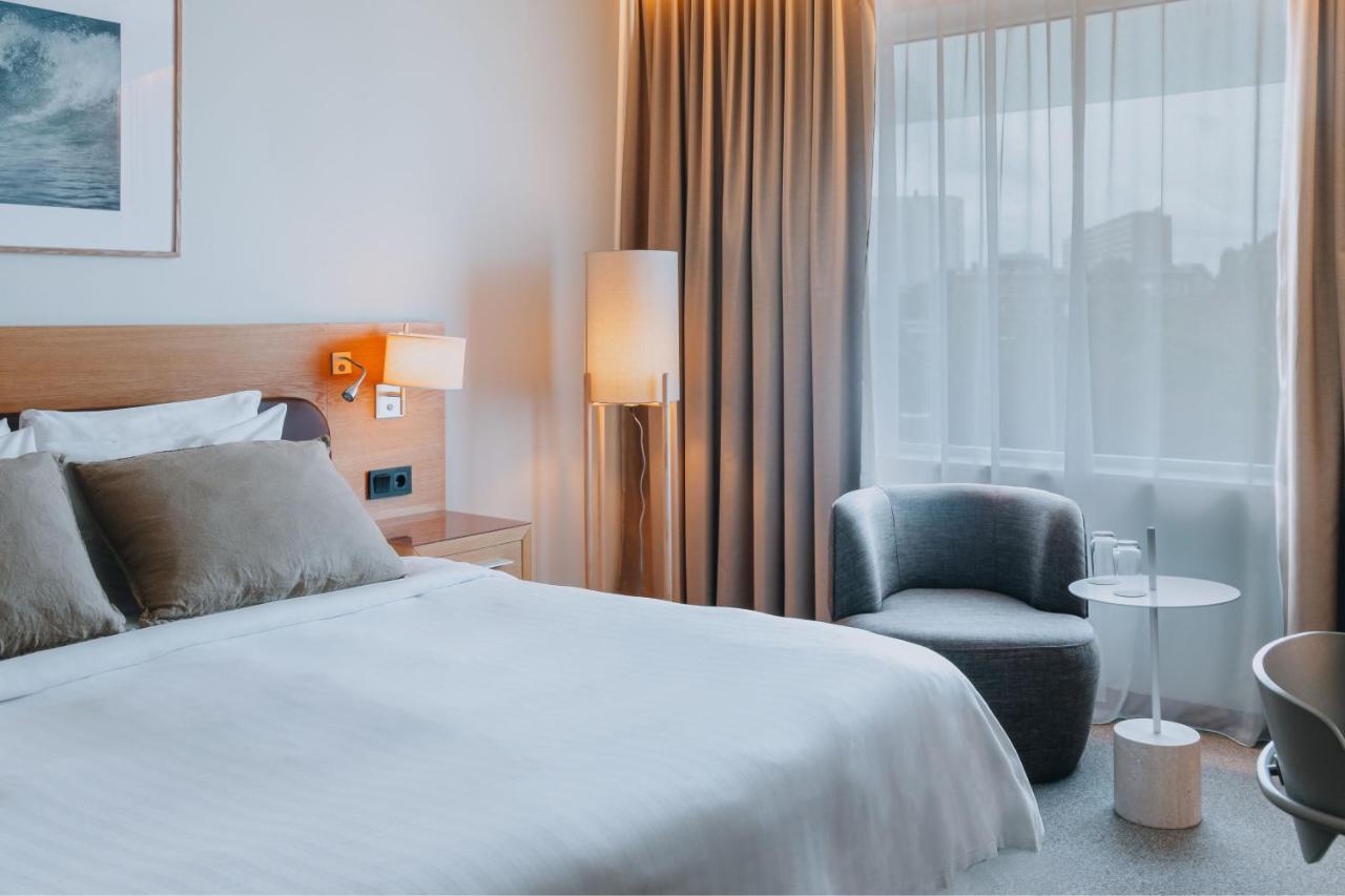 Courtyard by Marriott Stockholm Kungsholmen in Stockholm - Experience the spacious side of Stockholm at Kungsholmen.