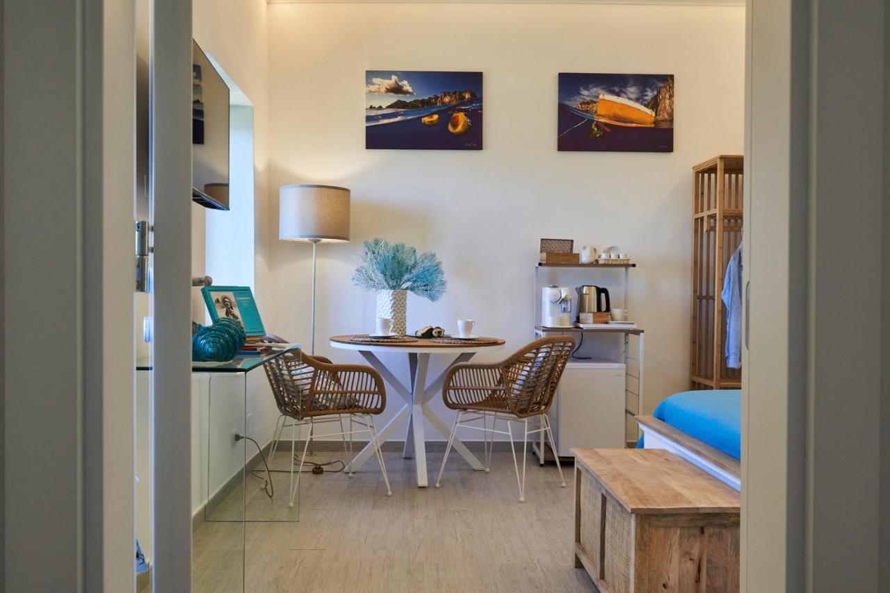 That's Amore Capri - 5