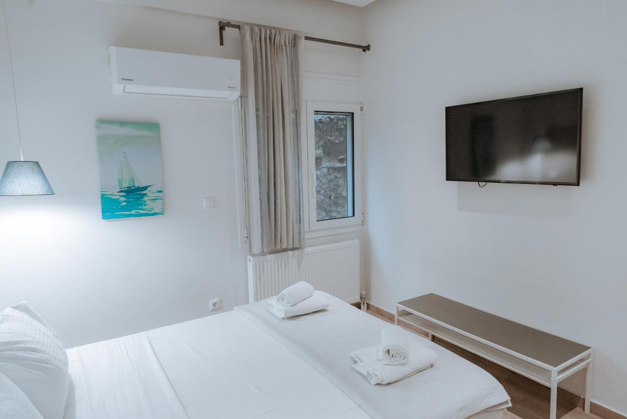Acropolis Museum Stylish Apartments - 5
