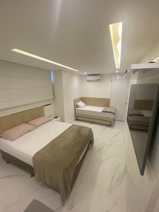 Apto de frente para a praia com vista pra lagoa - 2