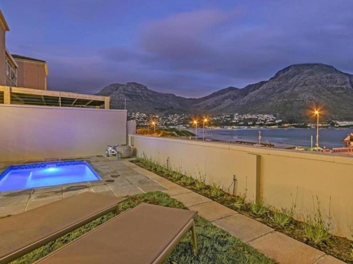 Villa de la Mer Hout Bay Beachfront - 3