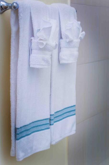 Villas in Draxhall, Pool, Gym, Tennis, Kids Playground - 4