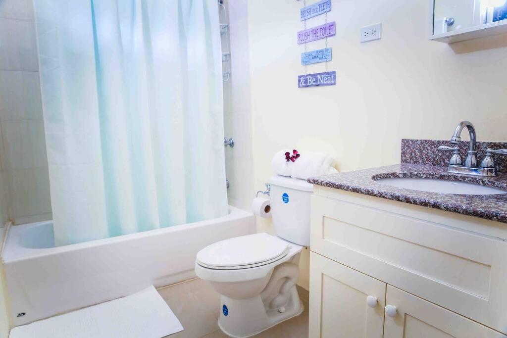 Villas in Draxhall, Pool, Gym, Tennis, Kids Playground - 3