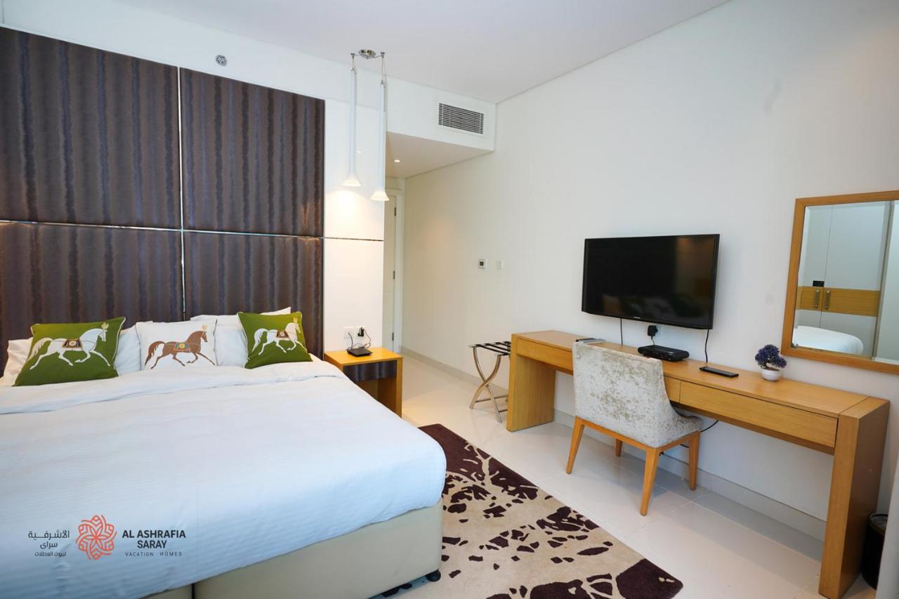 Modern Spacious 2BR Canal View -Business Bay - 5