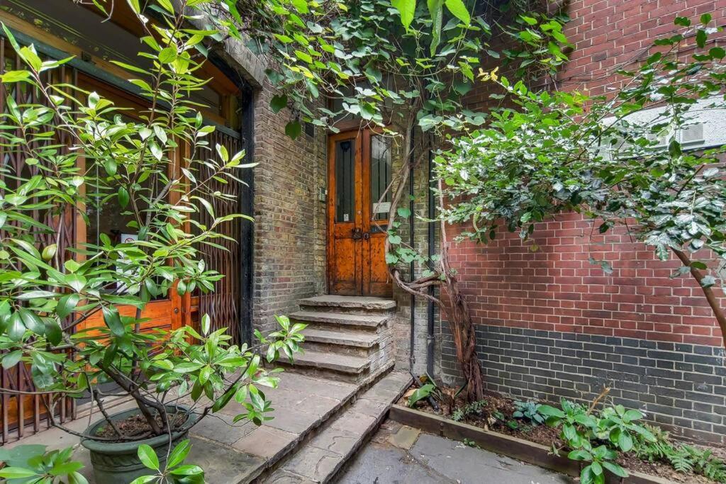 VY6 - Stylish Loft-Style 1-Bed Near Borough Market - by Short Stories London - 5