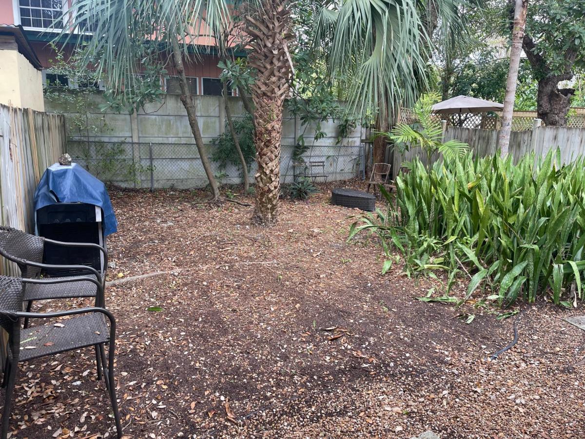 Key West Style Historic Home in Coconut Grove Florida, The Blue House - 4