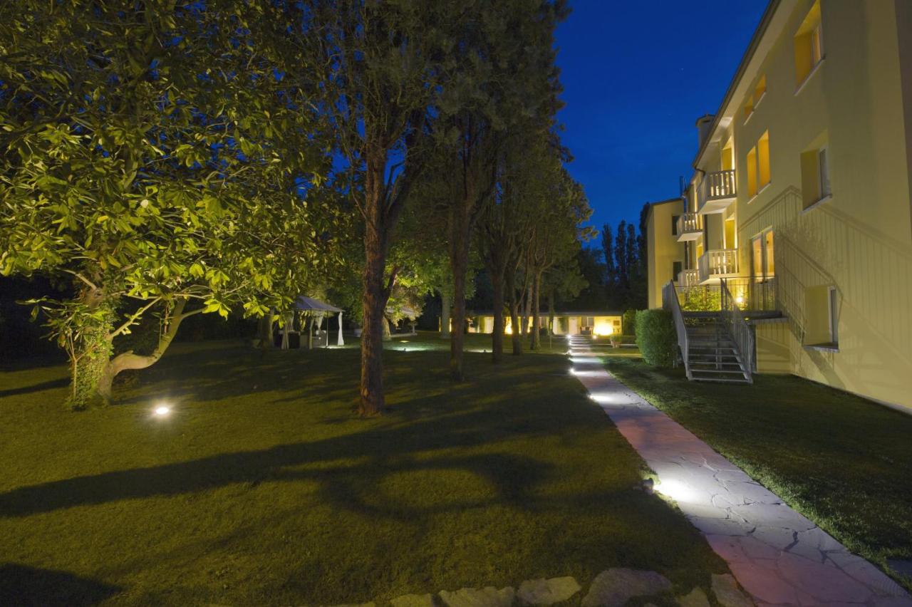 Viktoria Palace Hotel - 5