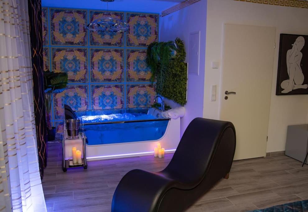 luxury Love Room Spa Whirlpool Jacuzzi