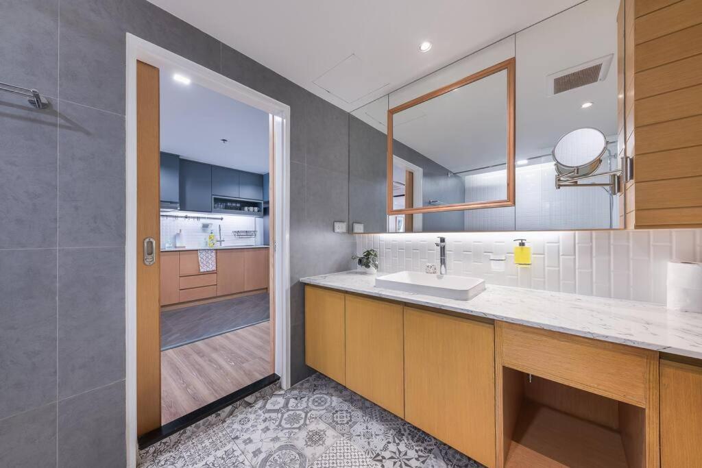 Central Bangkok, 5 stars river view & characteristic decor - 3