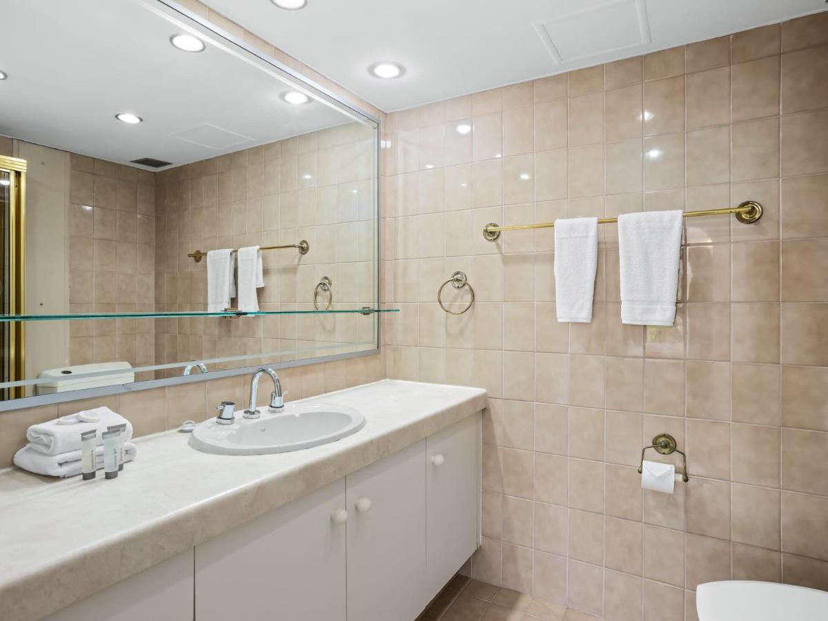 Genesis Apartments photo