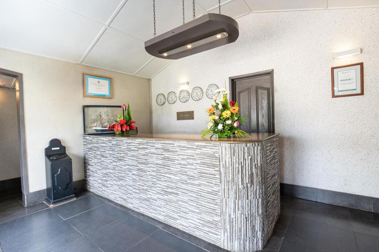 Le Grand Bleu Hotel - 3