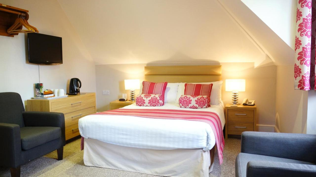 Family Room (3 Adults) with Private Bathroom