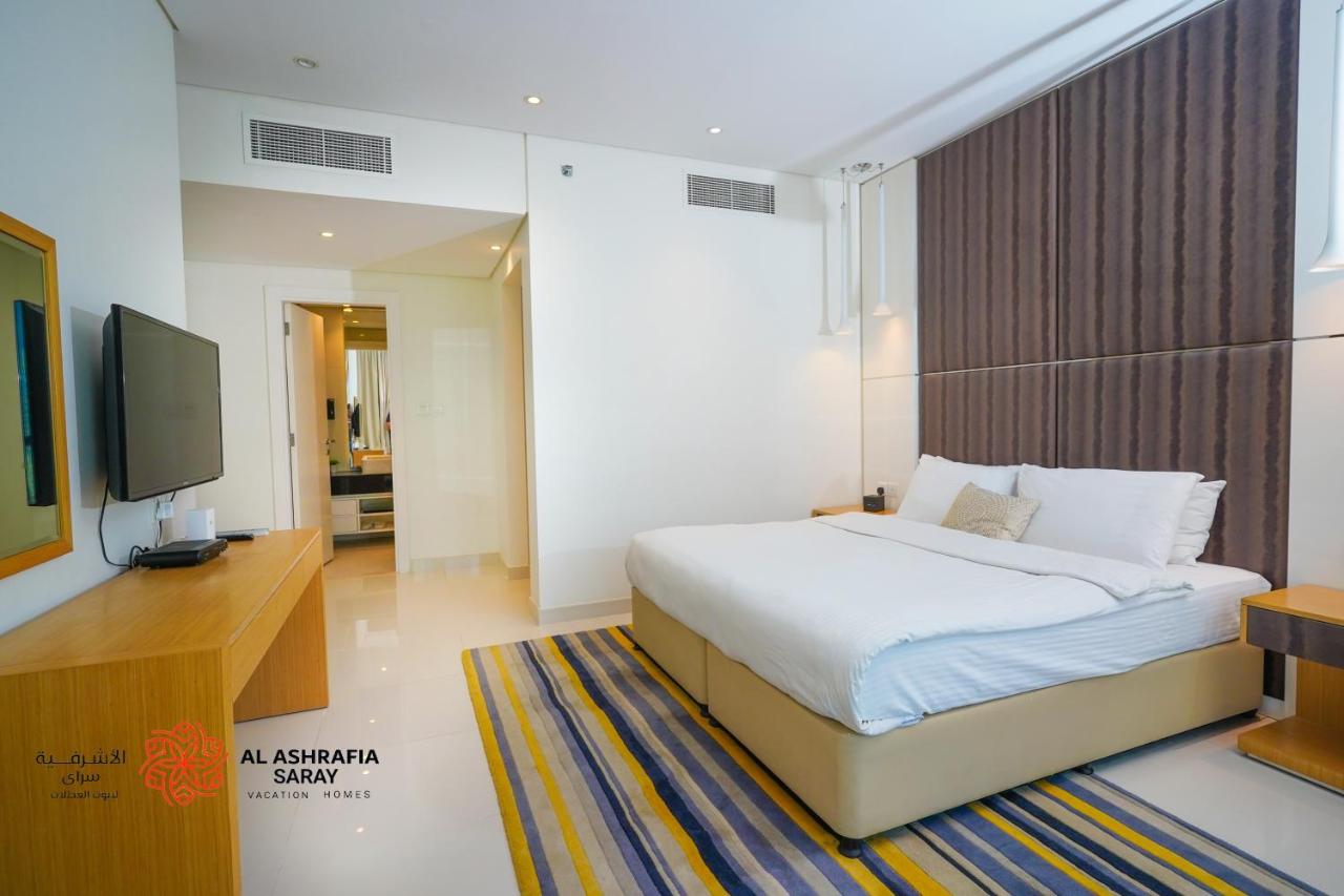 Al Ashrafia Saray Marvelous 1 BR - Damac Maison - Canal View - 2