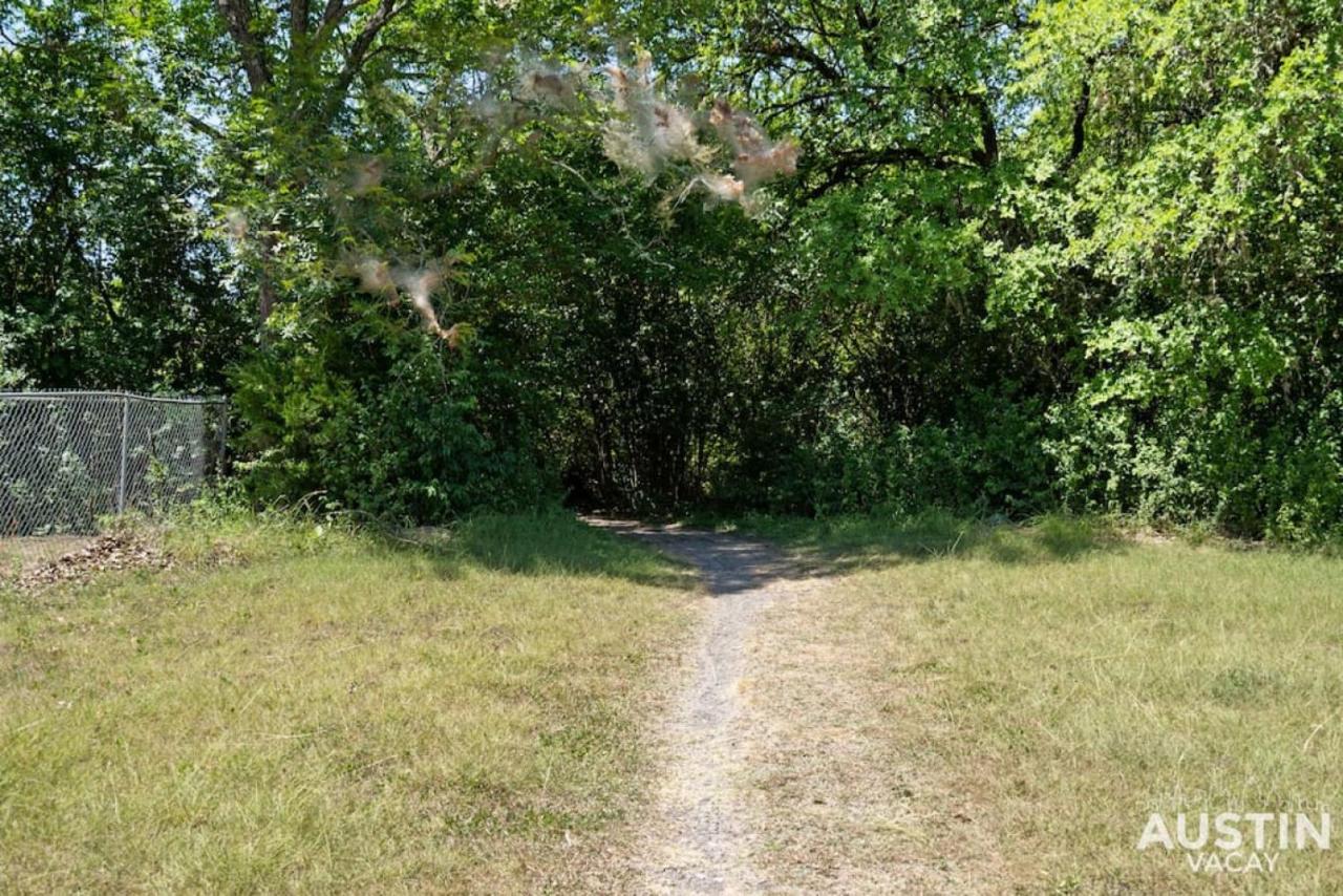 Take Your Pets on The Nearby Trail or Shared Yard - 5