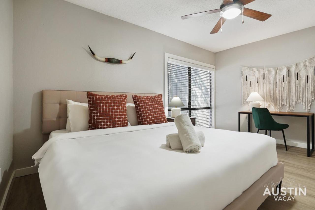 Adorable N Lamar Living, Pool and Comfort for All - 2
