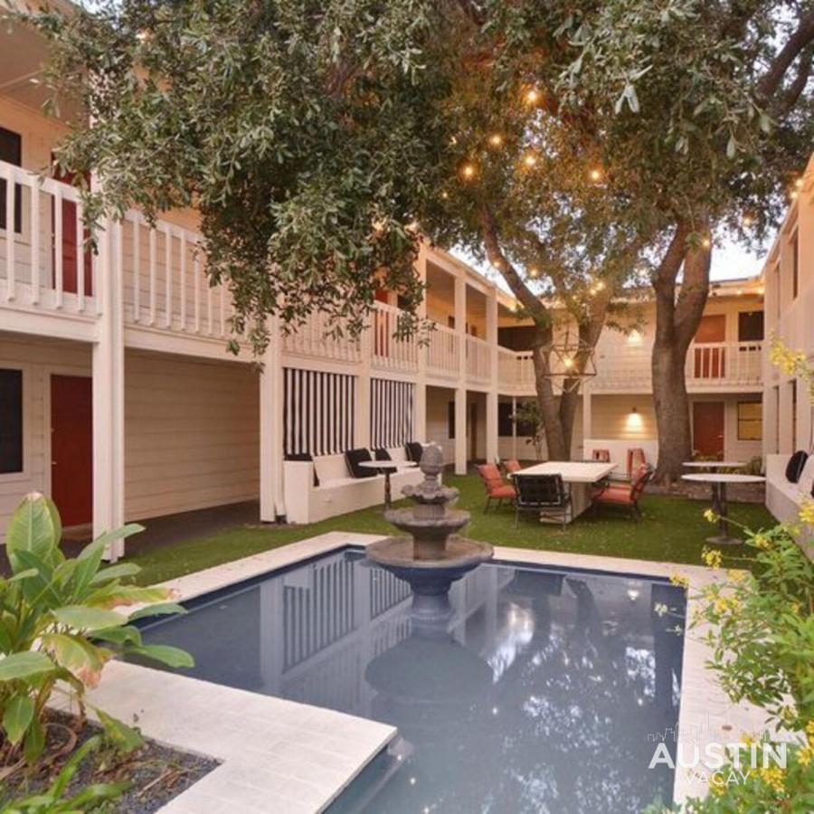 Enjoy Poolside TVs and Private Cabanas off N Lamar - 4