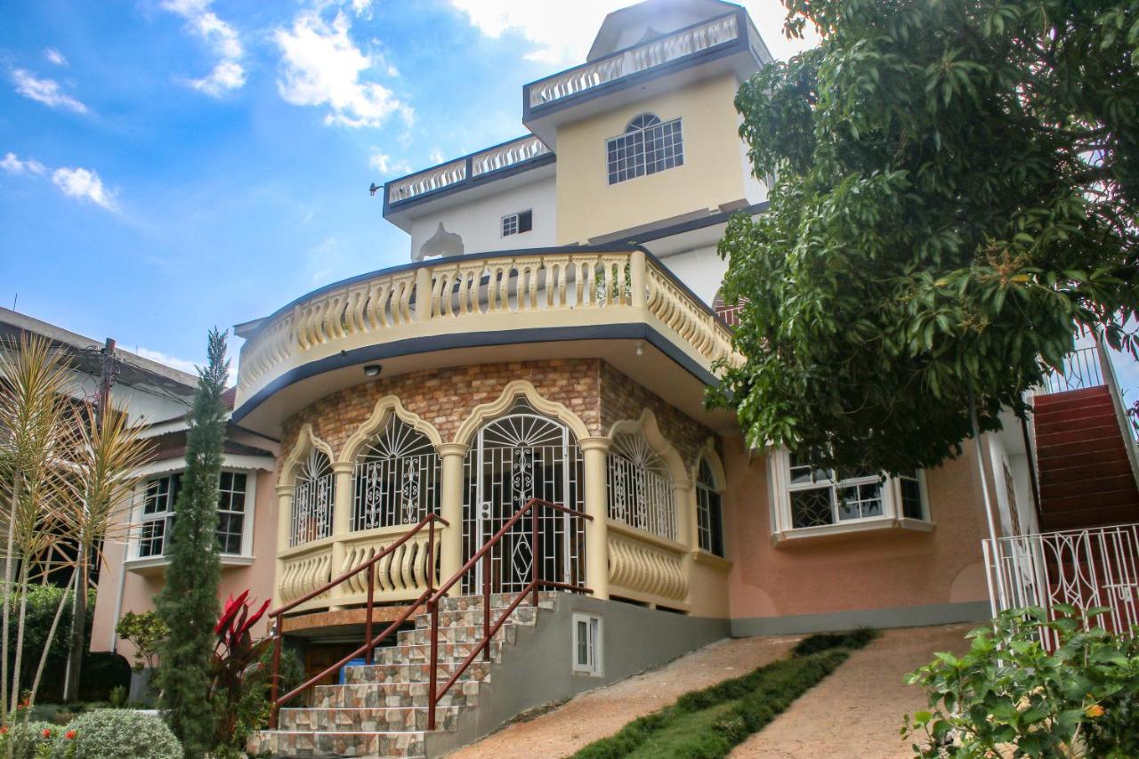 Van Villa Guesthouse - 5